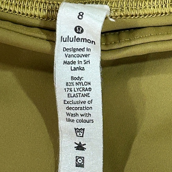 LULUEMON FAST AND  FREE HIGH RISE LEGGINGS SIZE 8 - Picture 10 of 12